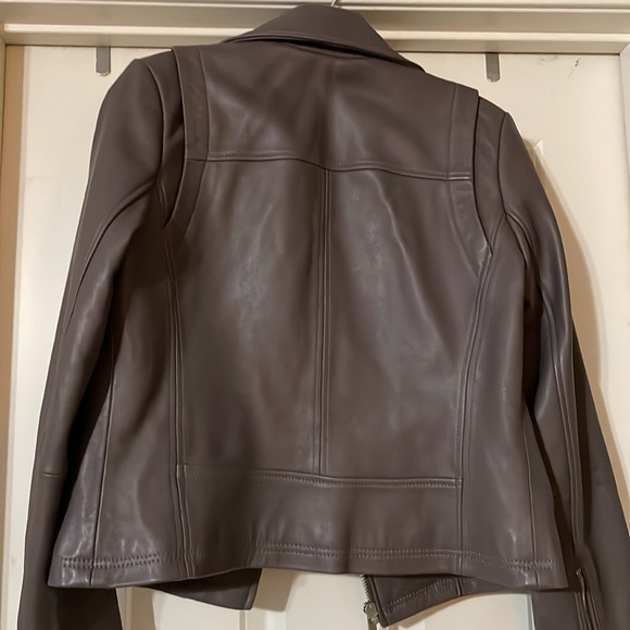 London Fog 100% LEATHER Shell. 100% Polyester Lining. - Picture 5 of 8